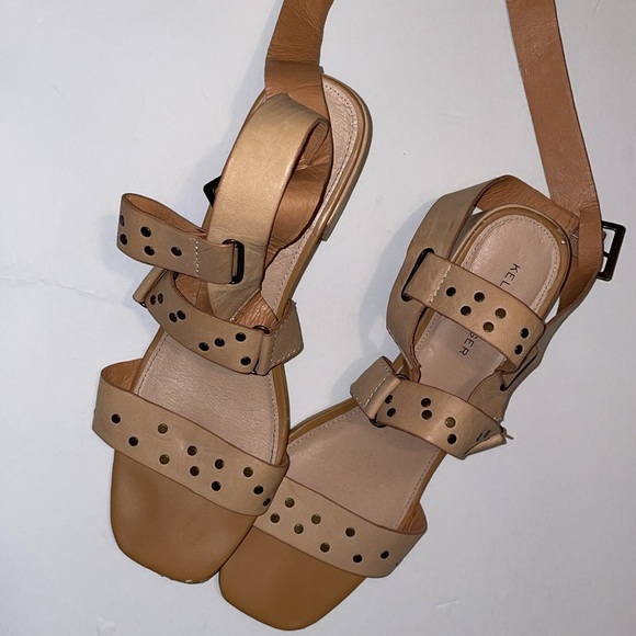 Kelsi Dagger you will love this sandal it’s perfect for that summer dress - Picture 6 of 7